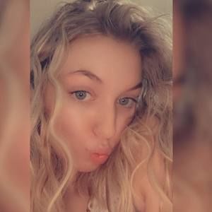 Meet your Posher, Caitlyn